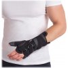 Ortéza zápästia a predlaktia s úchytom na palec 