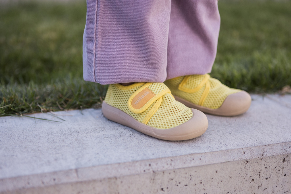 Milash sieťované Barefoot tenisky Fun Shoes Slnko