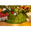 Strend Pro Koberec MagicHome Vianoce, zelený, pod vianočný stromček, s hviezdičkami, 22x LED, teplá biela, 2xAA, 90 cm