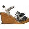 Dámske sandále metalické na vysokej platforme s ozdobou na remienku Wojas 37