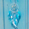 Trendový farebný lapač snov v indiánskom štýle s mušličkami