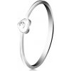 Šperky eshop - Diamantový prsteň v bielom 9K zlate - srdiečko s čírym briliantom S3BT509.61 - Veľkosť: 56 mm