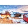 DIMEX | Vliesové fototapety na stenu Hrdzavé rybárske lode MS-5-2781 | 375 x 250 cm | červená, biela, žltá + Vliesová fototapeta na stenu DIMEX Hrdzavé rybárske lode MS52781 v rozmere 375 x 250 cm