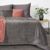 Tmavosivá dekoračná deka na posteľ so vzorom sivá Šírka 200 cm | Dĺžka 220 cm
