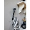 Chic Antique Béžový antik nástenný trojitý háčik s ornamentom - 8*4*18cm - Chic Antique