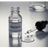Glycerín (Glycerol) 99,5% E422, farmaceutická kvalita na výrobu kozmetiky, pást a bázy do e-cigariet. Objem / Hmotnosť: 10 l / 12,5 kg Univerzálne zvlhčovadlo, mazivo a prísada do zmesí.