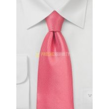 Ružovo červená kravata so štruktúrou