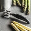 GEFU Filigrano II čierna - škrabka / škrabák na špargľu z nehrdzavejúcej ocele