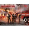 ICM Soviet Firemen (1980s) 1/35