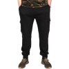 Teplákové rybárske nohavice Fox Lw Black Camo Combat Joggers veľ. XL CFX318