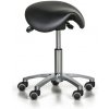 Pojazdná pracovná stolička ENIE, sedák v tvare sedla, mäkké kolieska, čierná
