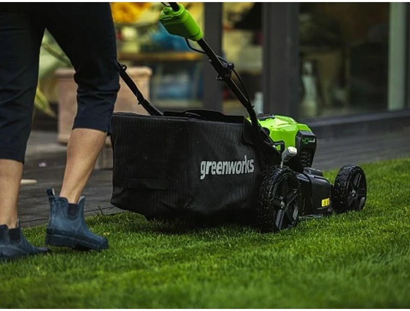 Greenworks GD40LM46SP 40V