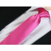 Cyklaménová kravata