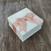 Papierová krabička s ružovou mašľou 7x7