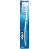 ORAL-B Classic Care Medium manuálna zubná kefka