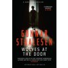 Wolves at the Door (Gunnar Staalesen)(Brožovaná)