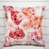 Biante Zamatová obliečka na vankúš s lemom Tamara TMR-041 Ružovo-červené pivonky na bielom 50 x 60 cm
