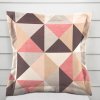 Biante Zamatová s lemom Tamara TMR-048 Ružovo-hnedo-sivé trojuholníky 40 x 40 cm