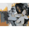 zuty Žena Na Šedom Pozadí So Zlatými Prvkami 2 40 x 50 Cm Plátno Rám 8596530193173