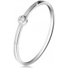 Šperky eshop - Prsteň v bielom 14K zlate - ligotavý číry briliant v lesklej objímke, tenké ramená BT178.02 - Veľkosť: 49 mm