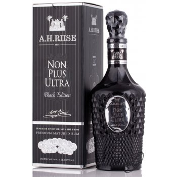 A.H. Riise Non Plus Ultra Black Edition 25y 42% 0,7 l (kartón)