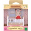 Sylvanian Families Nábytek chocolate králíků baby králík v postýlce