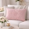 Eurofirany ová obliečka na vankúš FLORES 2, 3D kvet pudrový pudrová Zamat 35x50 cm