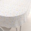 Biante Vianočný dekoračný oválny obrus PML-040 Sivé a béžové vločky 140x160 cm