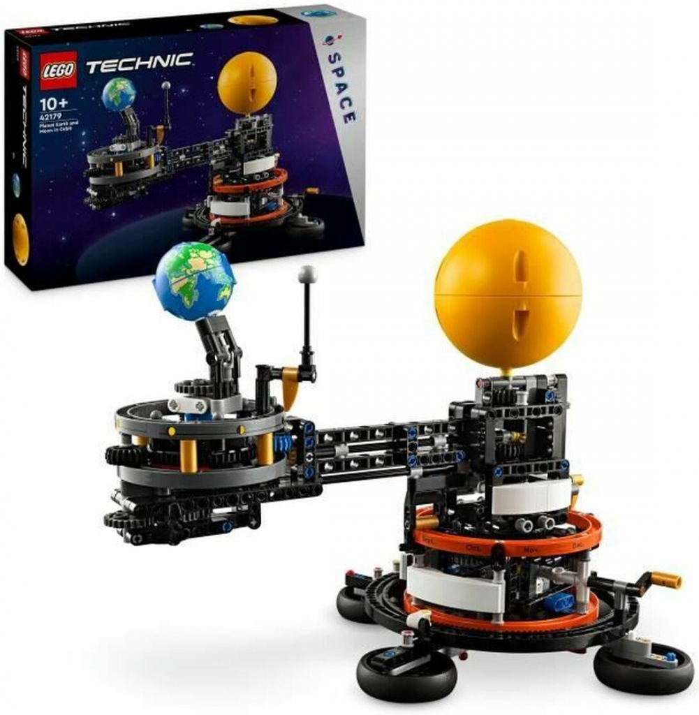 LEGO® 42179 Planéta Zem a Mesiac na obežnej dráhe