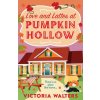 Love and Lattes at Pumpkin Hollow (Victoria Walters)(Brožovaná)