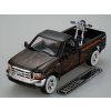 Ford F-350 Super Duty Pickup 1999 + Harley-Davidson FXSTB Night Train 2002 (sběratelský model, určeno pouze k vystavení)