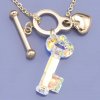 Prívesok Swarovski kľúč 30mm so srdiečkom pozlátený 60cm