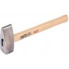 JUCO HAMMER DE TRADITIONAL BREAKING 2,0 kg, lámacie kladivo, ideálne na lámanie kameňa a betónu, drevená rukoväť, tvrdená hlava, tradičná a robustná konštrukcia.