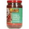 Lee Kum Kee Cesnaková Chilli omáčka 368 g