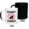 Hrnček s potlačou Nekŕmiť chudnem (Hrnček s kvalitnou potlačou)