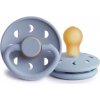 Frigg Cumlík frigg moon phase powder blue, +6m, kaučuk