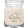 Yankee Candle Aromatická sviečka Signature sklo stredná Warm Cashmere 368 g