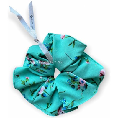 VYSNÍVANÉ COPÍKY Gumička scrunchie na vlas latkovaná - Green Flower