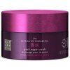 Rituals The Ritual of Yozakura ružový cukrový peeling na telo 250 g