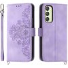 Peňaženkové kožené puzdro Flowers Embossed na Samsung Galaxy A25 5G - Fialová