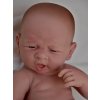 Realistické miminko - zívající chlapeček od firmy Berenguer (JC Toys - Berenguer)