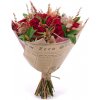 Sweet červené ruže, cortaderia a hypericum