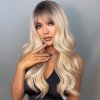 Blond parochňa Courtney s ombré prechodom