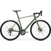 MERIDA SCULTURA ENDURANCE 300 matný zelený(zelený-strieborný) 2024 Veľkosť rámu: M na výšku postavy 177-181 cm