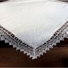 Dekoračný obrus biely s lístočkami a čipkovaným lemom Šírka 85 cm | Dĺžka 85 cm biela