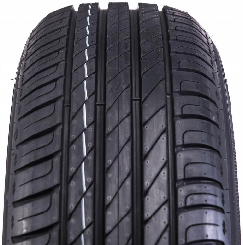 Kleber Dynaxer HP4 215/50 R17 95V