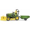 Bruder 62104 Užitkové vozy - bworld traktor John Deere s přívěsem a zahradníkem