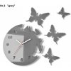 Nalepovacie hodiny na stenu s motívom motýľov sivá