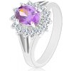 Šperky eshop - Ligotavý prsteň v striebornej farbe, fialový ovál, priezračná zirkónová obruba G16.31 - Veľkosť: 57 mm