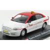 Edicola Toyota Avensis Taxi Eindhoven 2003 1:43 Biela červená